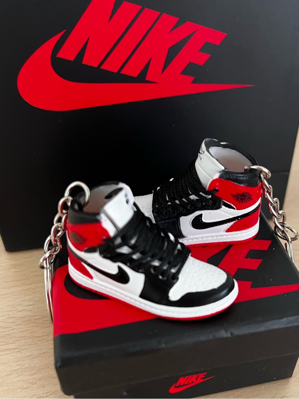 3D Mini White Red Black Air Jordan Fashion Sneaker Keychains BNIB Shopper Bag